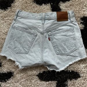 Levi’s Mid-Rise Light Wash Distressed Denim Short
